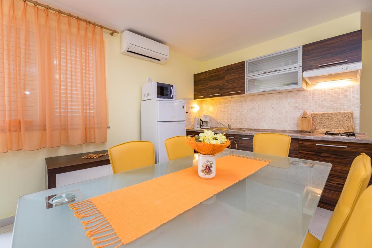 Apartments Ljubica Garden Baška Extérieur photo