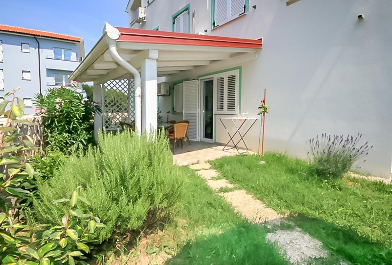 Apartments Ljubica Garden Baška Extérieur photo